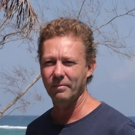 Des Bowden